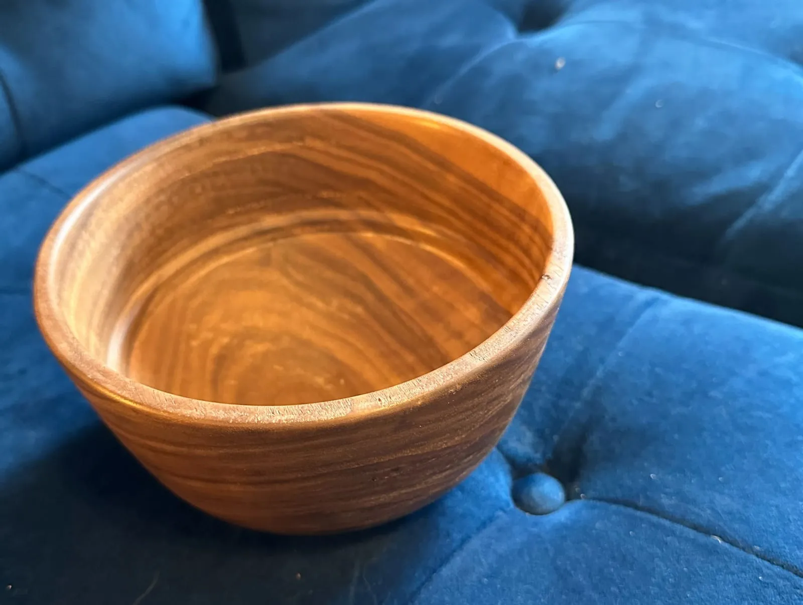 Turned bowl, walnut